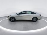 Used 2021 Hyundai Elantra SE image 5