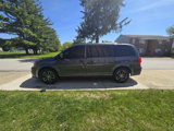 Used 2017 Dodge Grand Caravan GT image 2