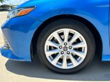 Used 2019 Toyota Camry L image 5