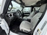 Used 2023 Jeep Gladiator Overland image 5