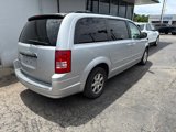 Used 2008 Chrysler Town & Country Touring image 3