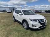Used 2017 Nissan Rogue SV image 3