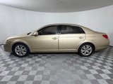 Used 2010 Toyota Avalon XLS image 4
