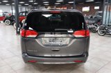 Used 2017 Chrysler Pacifica Touring image 4
