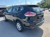 Used 2016 Nissan Rogue S image 2