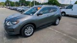 Used 2020 Nissan Rogue SV image 4