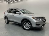 Used 2020 Nissan Rogue SV image 2