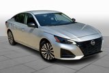 Used 2024 Nissan Altima 2.5 SV image 2