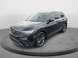 Used 2022 Volkswagen Tiguan SE w/ Panoramic Sunroof Package image 3