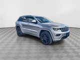 Used 2018 Jeep Grand Cherokee Altitude image 2