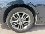 Used 2015 Toyota Camry SE image 3