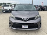 Used 2019 Toyota Sienna SE w/ SE Preferred Package image 2