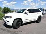 Used 2017 Jeep Grand Cherokee Altitude image 2