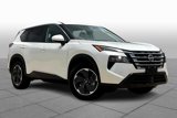Used 2024 Nissan Rogue SV image 2