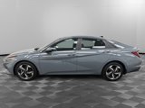 Used 2023 Hyundai Elantra SEL w/ Convenience Package image 2