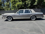 Used 1988 Lincoln Town Car Cartier image 2