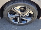 Used 2023 Hyundai Elantra Limited image 6