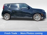 Used 2022 Kia Soul LX w/ Technology Package image 3