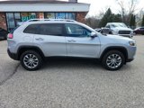 Used 2019 Jeep Cherokee Latitude Plus w/ Cold Weather Group image 2
