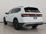 Used 2025 Volkswagen Atlas Peak Edition SE image 3