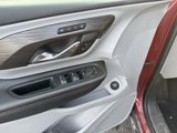 Used 2019 GMC Terrain SLT w/ Preferred Package image 3