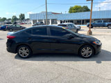Used 2017 Hyundai Elantra SE image 2