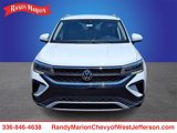 Used 2024 Volkswagen Taos SE image 2