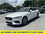 Used 2020 Volvo V60 T5 Momentum image 2