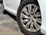 Used 2014 Toyota Camry XLE image 2