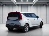 Certified 2022 Kia Soul LX w/ Technology Package image 4