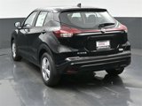 New 2025 Nissan Kicks Play S image 4
