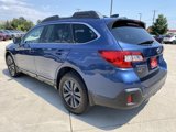 Used 2019 Subaru Outback 2.5i Premium image 3