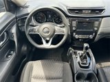 Used 2018 Nissan Rogue SV image 3