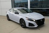 Used 2023 Nissan Altima 2.5 SR image 2