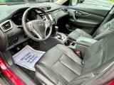 Used 2016 Nissan Rogue SL image 2