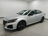 Used 2023 Nissan Altima 2.5 SR w/ SR Premium Package image 6
