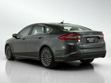 Used 2017 Ford Fusion SE w/ Fusion SE Technology Package image 3