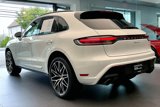 Certified 2024 Porsche Macan image 2
