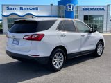 Used 2020 Chevrolet Equinox LS w/ LS Convenience Package image 3
