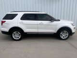 Used 2018 Ford Explorer XLT w/ Equipment Group 202A image 4