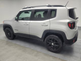 Used 2016 Jeep Renegade Latitude w/ Cold Weather Group image 3