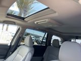 Used 2017 Honda Pilot Elite image 2