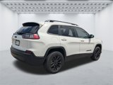 Used 2023 Jeep Cherokee Altitude Lux image 4
