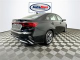 Used 2022 Kia Forte LXS w/ LXS Technology Package image 2