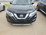 Used 2018 Nissan Rogue SV image 3