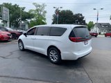New 2025 Chrysler Pacifica Select image 6