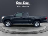 Used 2022 Toyota Tacoma SR image 2