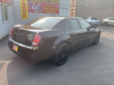 Used 2014 Chrysler 300 image 4