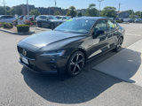 Used 2025 Volvo S60 B5 Core image 4
