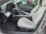 Used 2024 Hyundai Elantra Limited image 3